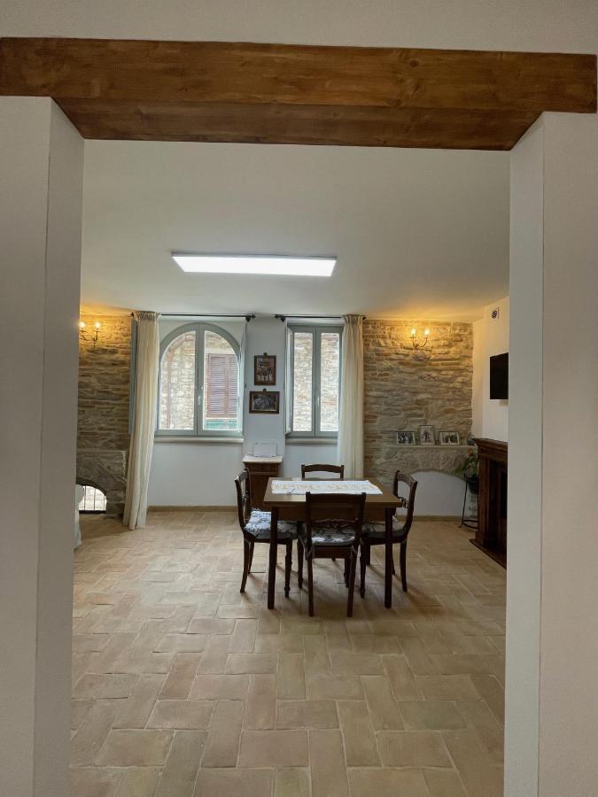 Appartement Casa La Rosa à Gubbio Extérieur photo