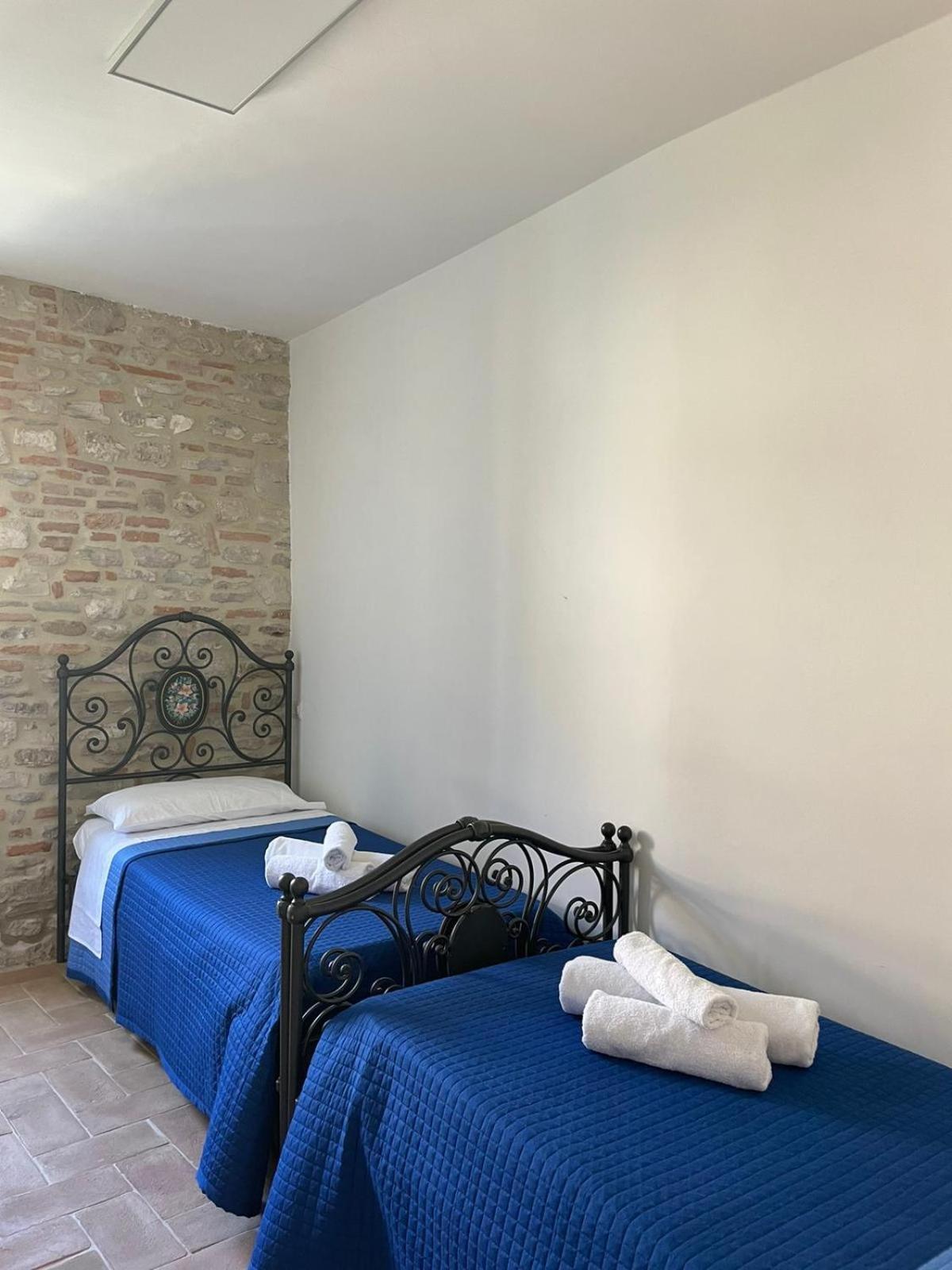 Appartement Casa La Rosa à Gubbio Extérieur photo